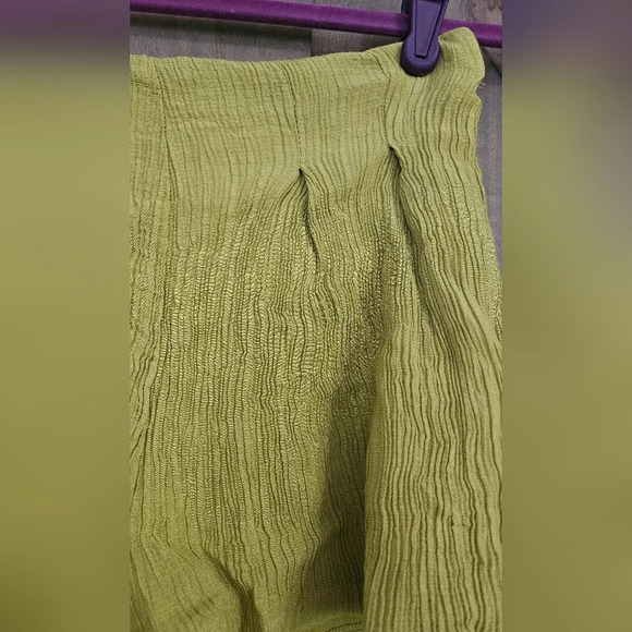 Favlux lime green yellow textured shorts. Size small - Picture 2 of 8